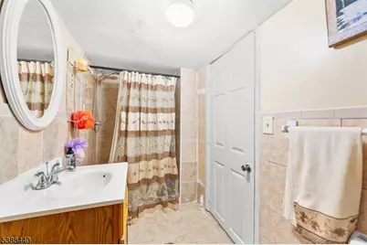 34 Sherman Pl, Irvington, NJ 07111 - Photo 8