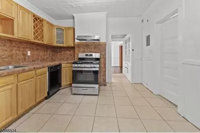 176 N 16th St, East Orange, NJ 07017 - Photo 14