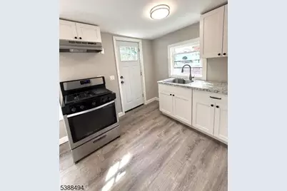 147 S Bridge St, Somerville, NJ 08876 - Photo 18