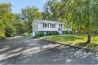 16 Beach Dr, Montague, NJ 07827 - Photo 1