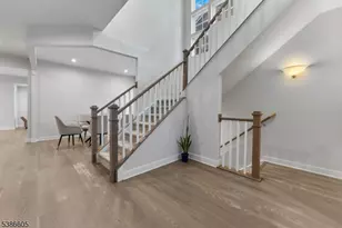 58 Oakwood Blvd, Union Township, NJ 08827 - Photo 4