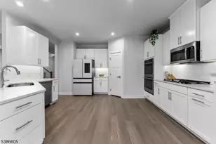 58 Oakwood Blvd, Union Township, NJ 08827 - Photo 12