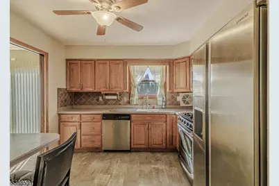 1454 S End Pkwy, Plainfield, NJ 07060 - Photo 10