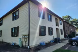 25 Foxhall, Middlesex, NJ 08846 - Photo 1