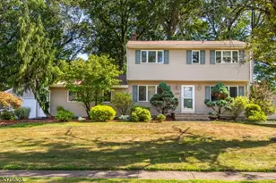 20 Pitman Pl, Wayne, NJ 07470 - Photo 1