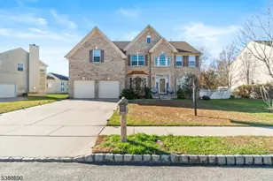 13 English Ivy Dr, Winslow Township, NJ 08081 - Photo 1