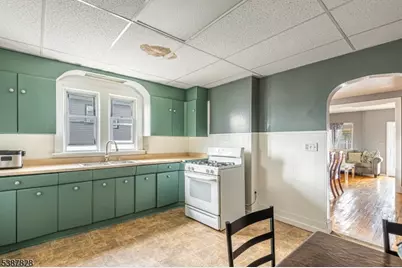 36 Fulton St, Phillipsburg, NJ 08865 - Photo 12