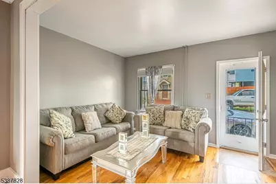 36 Fulton St, Phillipsburg, NJ 08865 - Photo 4