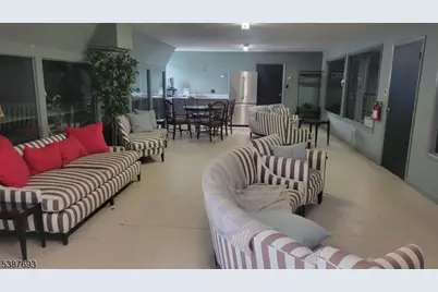 284 W Mill Rd, Washington Township, NJ 07853 - Photo 6