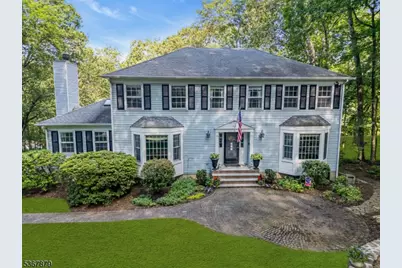 4 Fern Ct, Roxbury Township, NJ 07836 - Photo 1