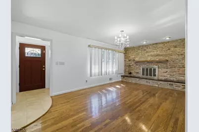 35 Rieder Rd, Edison, NJ 08817 - Photo 2