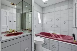 35 Rieder Rd, Edison, NJ 08817 - Photo 14