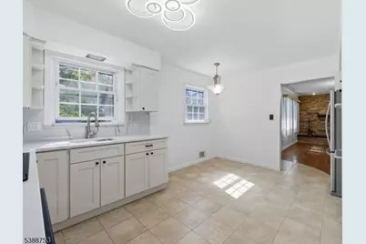 35 Rieder Rd, Edison, NJ 08817 - Photo 6