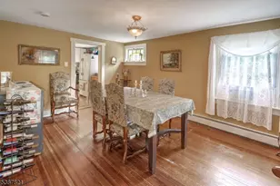 31 Fox Farm Rd, Lopatcong Township, NJ 08865 - Photo 10