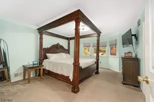 402 Clark Cir, Raritan Township, NJ 08822 - Photo 14