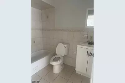 74 Kenmore Ave #2, Newark, NJ 07106 - Photo 4