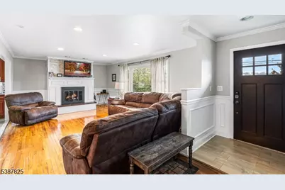 159 E Shore Trl, Sparta Township, NJ 07871 - Photo 6