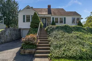 125 Brunswick Ave, Bloomsbury, NJ 08804 - Photo 1