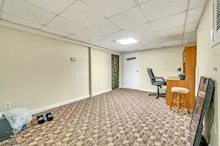 22 Chestnut St, Bloomingdale, NJ 07403 - Photo 18