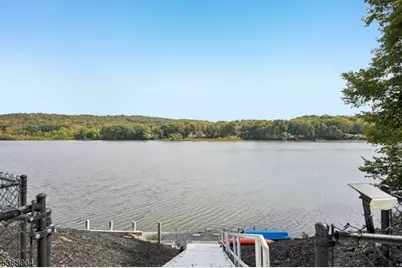 112 Park Pl, Pompton Lakes, NJ 07442 - Photo 30