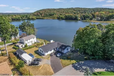 112 Park Pl, Pompton Lakes, NJ 07442 - Photo 34