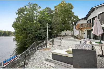 112 Park Pl, Pompton Lakes, NJ 07442 - Photo 28