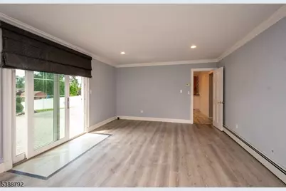 34 Lincoln St, Roseland, NJ 07068 - Photo 22