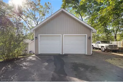 355 Elm St, Long Hill Township, NJ 07980 - Photo 8