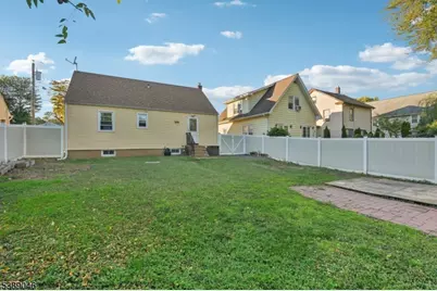 212 N Jackson Ave, North Plainfield, NJ 07060 - Photo 18