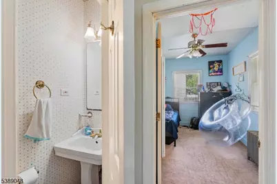 421 Tappan Ave, North Plainfield, NJ 07063 - Photo 8