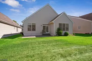 15 Republic Row, Franklin Township, NJ 08873 - Photo 34