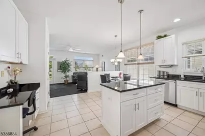 15 Republic Row, Franklin Township, NJ 08873 - Photo 14