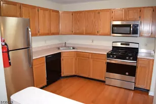 250 Potomac Dr, Bernards Township, NJ 07920 - Photo 4