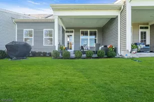 11 Sharp Shinned Ct, Washington Township, NJ 07882 - Photo 18