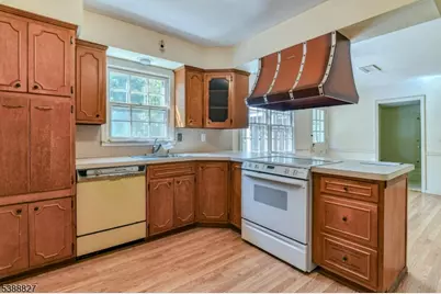 43 Sunlit Dr, Watchung, NJ 07069 - Photo 18