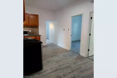 204 Chancellor Ave #1, Newark, NJ 07112 - Photo 2