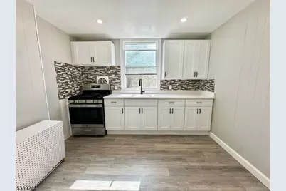 23 Trimble Ave, Clifton, NJ 07011 - Photo 14
