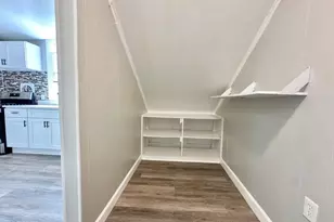 23 Trimble Ave, Clifton, NJ 07011 - Photo 16