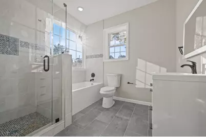 331 West Ln, Clark Township, NJ 07066 - Photo 32