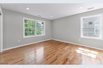 331 West Ln, Clark Township, NJ 07066 - Photo 24