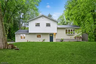 9 Somerset Pl, West Milford, NJ 07480 - Photo 1