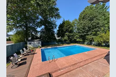 28 Willow Ct, Totowa, NJ 07512 - Photo 6