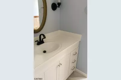 85 Grove St, South Hackensack Township, NJ 07606 - Photo 16