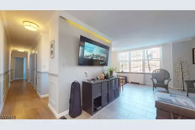 712 N Broad St #2A, Elizabeth, NJ 07208 - Photo 1