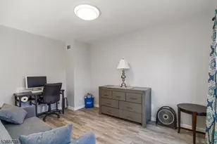 68 Mountainside Dr, Pompton Lakes, NJ 07442 - Photo 14