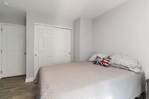 68 Mountainside Dr, Pompton Lakes, NJ 07442 - Photo 10