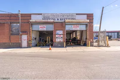 372-376 Adams St, Newark, NJ 07114 - Photo 6