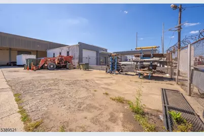 372-376 Adams St, Newark, NJ 07114 - Photo 18