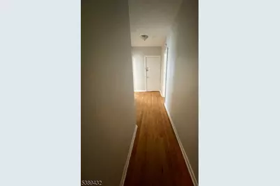 388 Leslie St, Newark, NJ 07112 - Photo 12