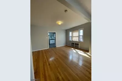 388 Leslie St, Newark, NJ 07112 - Photo 4